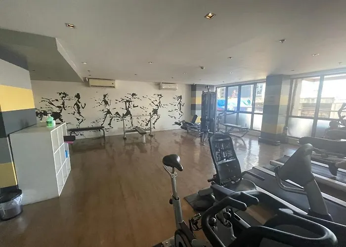Apartment Kl Tower Cosy With And Park View Manila